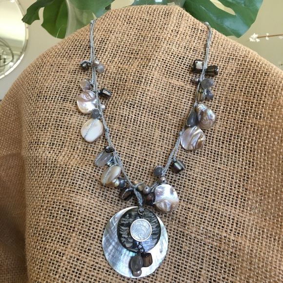 Silpada shell necklace - Picture 1 of 2